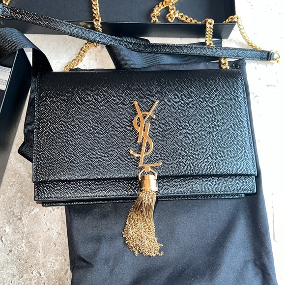 Saint Laurent YSL Wallet on a Chain Bag with Tassel in Grained Leather - Picture 4 of 10